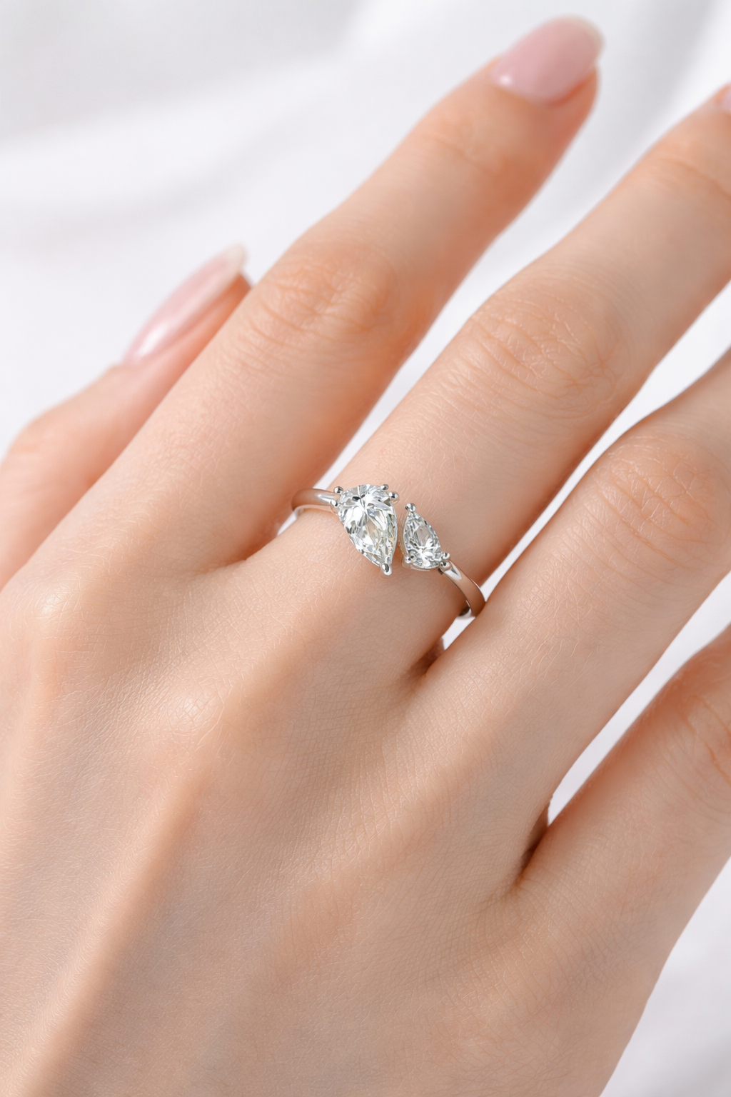 .ESSENCE Dual Stone Silver Ring